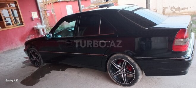 Mercedes C 230 1997, 355,000 km - 2.3 l - Şirvan