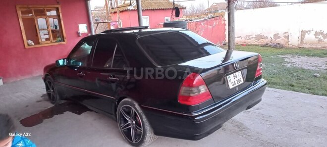 Mercedes C 230 1997, 355,000 km - 2.3 l - Şirvan