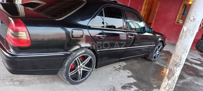 Mercedes C 230 1997, 355,000 km - 2.3 l - Şirvan