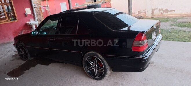Mercedes C 230 1997, 355,000 km - 2.3 l - Şirvan
