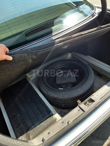 Mercedes E 240 2000, 328,000 km - 2.4 l - Zaqatala