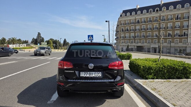 Volkswagen Touareg-3