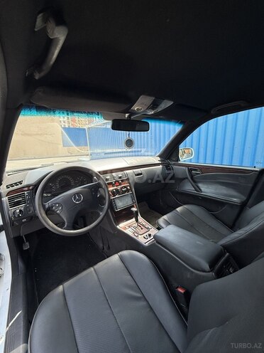 Mercedes E 220 d 2000, 465,000 km - 2.2 l - Bakı