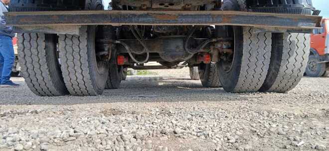 KamAz 55111 1987, 350,000 km - 11.0 l - Yevlax