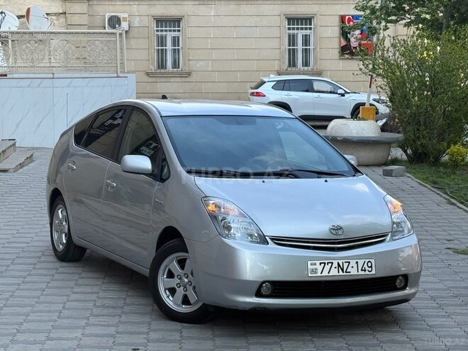 Toyota Prius-1