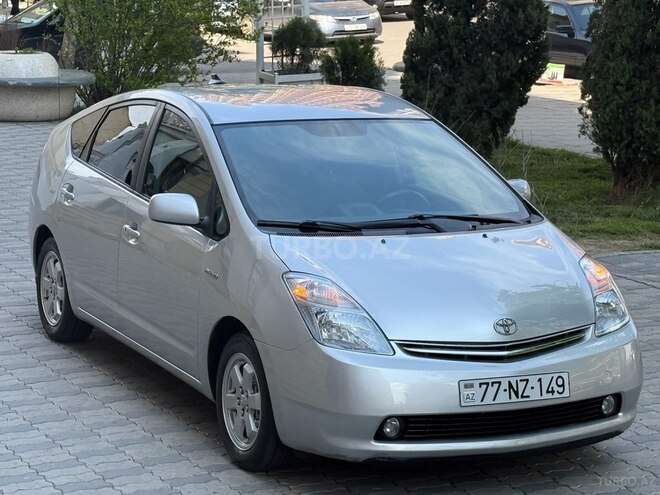Toyota Prius-4