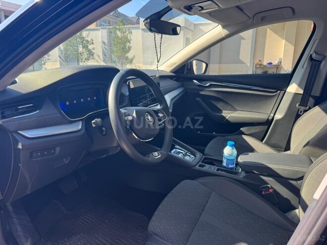 Skoda Octavia 2023, 30,000 km - 1.6 л - Bakı