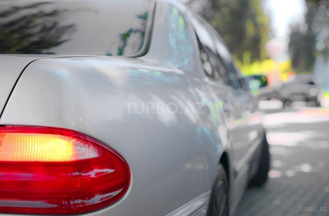 Mercedes E 270 2000, 336,000 km - 2.7 l - İmişli