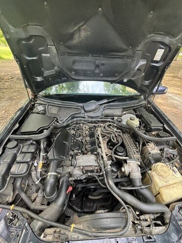 Mercedes E 200 d 2000, 324,000 km - 0.2 л - Masallı