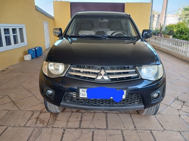 Mitsubishi L200 2011, 210,000 km - 2.5 l - Cəlilabad