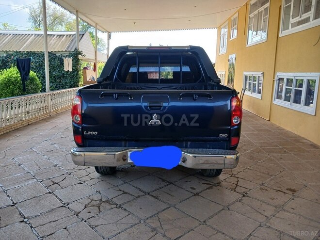 Mitsubishi L200 2011, 210,000 km - 2.5 l - Cəlilabad