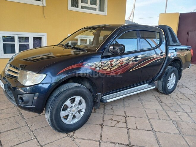 Mitsubishi L200 2011, 210,000 km - 2.5 l - Cəlilabad