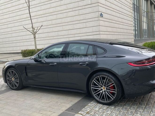 Porsche Panamera 2017, 130,000 km - 3.0 l - Bakı