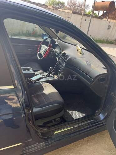 BMW 528 1997, 178,000 km - 2.8 l - Bakı