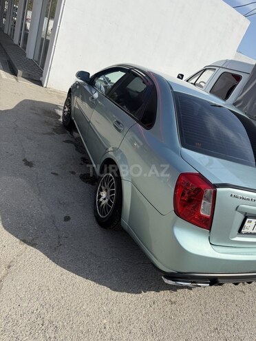 Chevrolet Lacetti-15