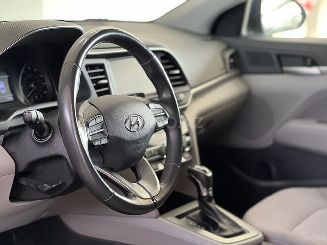 Hyundai Elantra 2020, 28,968 km - 2.0 л - Bakı