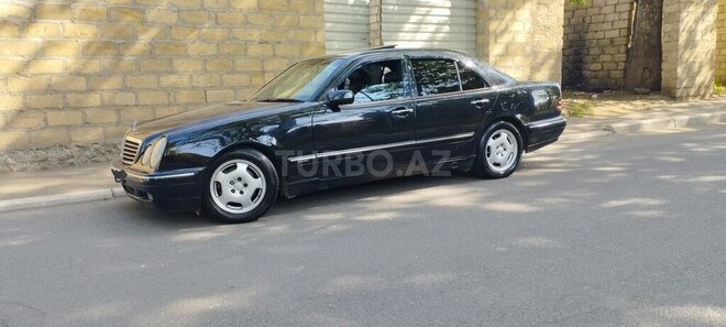 Mercedes E 220 d 2002, 390,000 km - 2.2 л - Gəncə