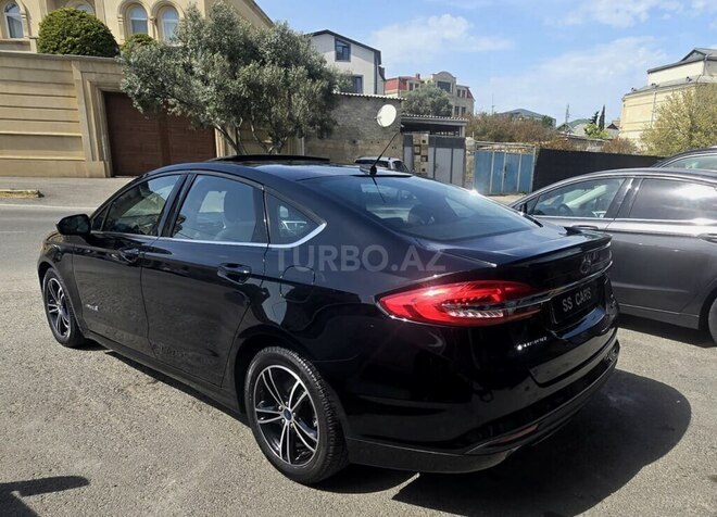Ford Fusion (North America) 2018, 114,200 km - 2.0 l - Bakı