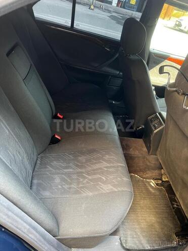 Mercedes E 220 d 2001, 318,000 km - 2.2 l - Bakı