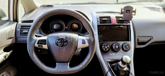 Toyota Auris 2011, 223,054 km - 1.4 l - Bakı