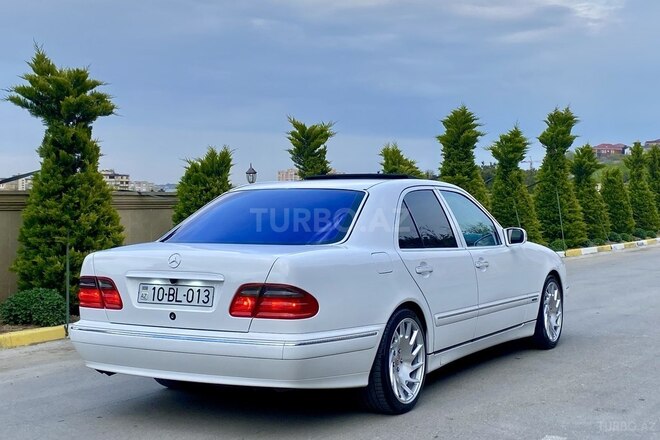 Mercedes E 320 2000, 235,000 km - 3.2 l - Bakı