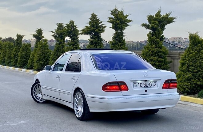 Mercedes E 320 2000, 235,000 km - 3.2 l - Bakı