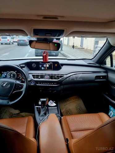 Lexus UX 250h 2021, 62,000 km - 2.0 l - Bakı