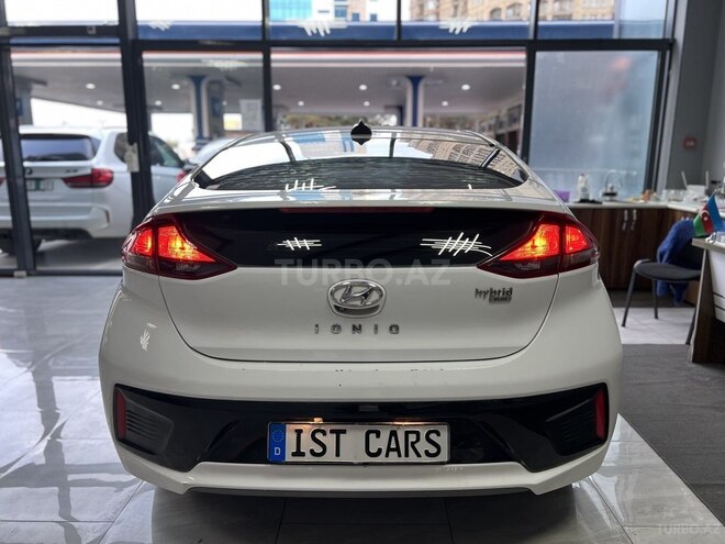 Hyundai IONIQ-6