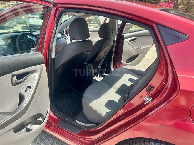 Hyundai Elantra 2015, 199,559 km - 1.8 л - Bakı