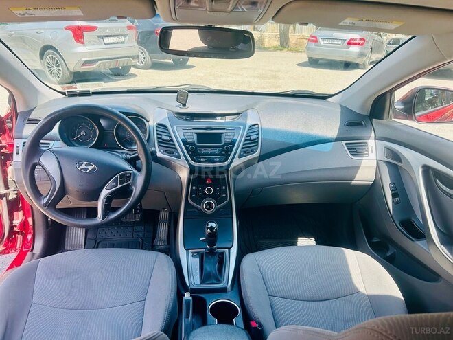 Hyundai Elantra 2015, 199,559 km - 1.8 л - Bakı