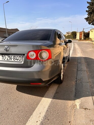 Volkswagen Jetta 2006, 243,900 km - 1.6 l - Bakı