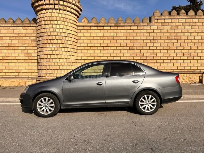 Volkswagen Jetta 2006, 243,900 km - 1.6 l - Bakı