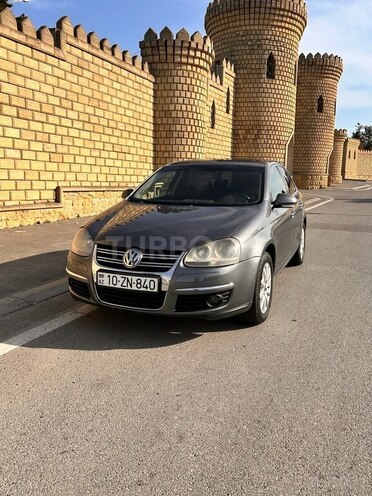 Volkswagen Jetta 2006, 243,900 km - 1.6 l - Bakı
