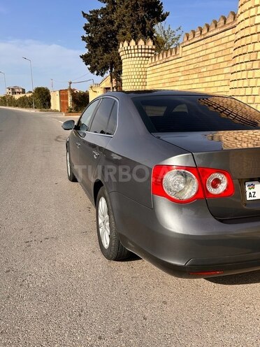 Volkswagen Jetta 2006, 243,900 km - 1.6 l - Bakı