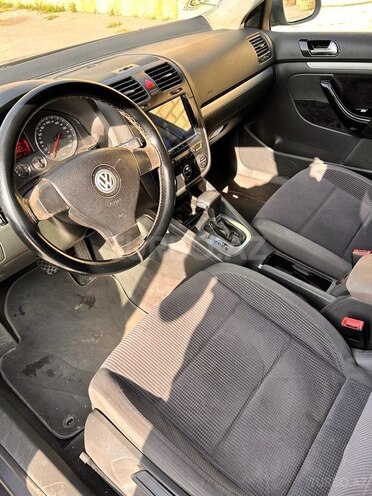 Volkswagen Jetta 2006, 243,900 km - 1.6 l - Bakı