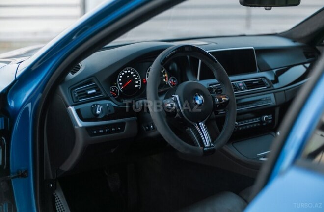 BMW M5 2013, 78,000 km - 4.4 л - Bakı