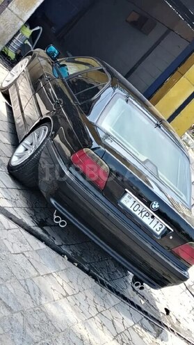 BMW 728 2000, 315,000 km - 2.8 l - Bakı