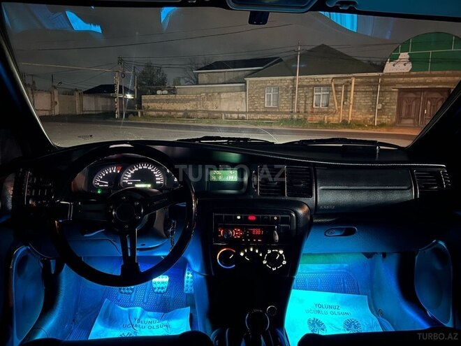 Opel Vectra 1999, 385,000 km - 1.6 l - Bakı