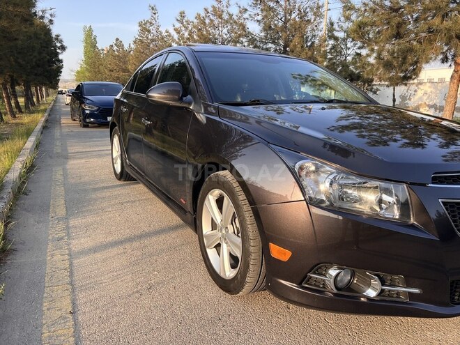 Chevrolet Cruze 2013, 273,095 km - 1.4 l - Şirvan