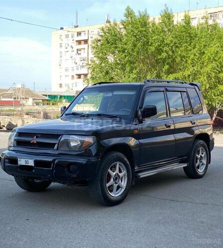Mitsubishi Pajero io 2000, 253,151 km - 2.0 l - Bakı