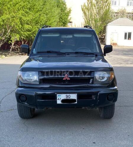 Mitsubishi Pajero io 2000, 253,151 km - 2.0 l - Bakı