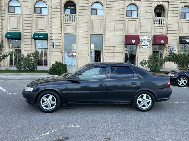 Opel Vectra 1996, 280,000 km - 1.8 l - Bakı