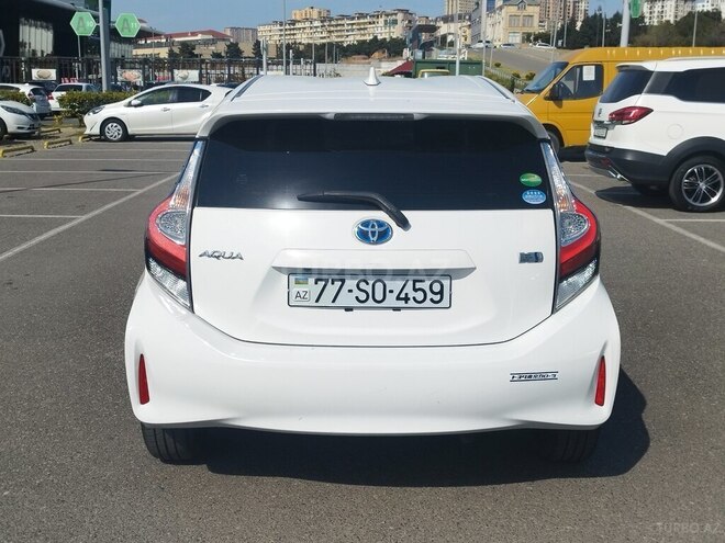 Toyota Aqua 2017, 198,000 km - 1.5 l - Bakı