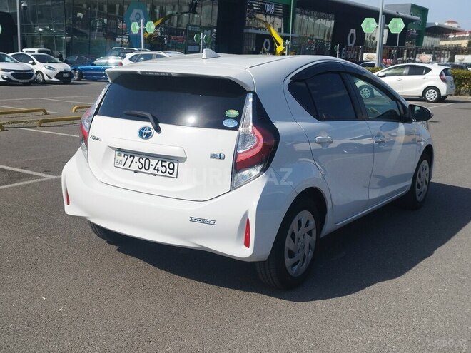 Toyota Aqua 2017, 198,000 km - 1.5 l - Bakı