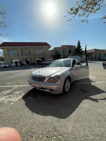 Mercedes C 240 2002, 237,536 km - 2.4 л - Şamaxı