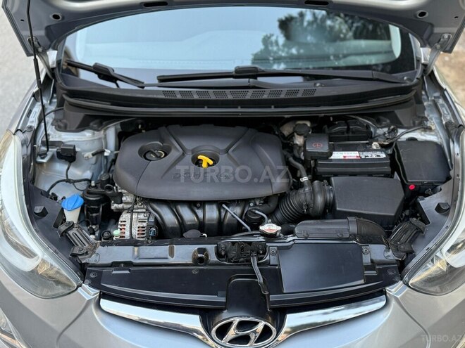 Hyundai Elantra 2015, 124,212 km - 1.8 l - Bakı