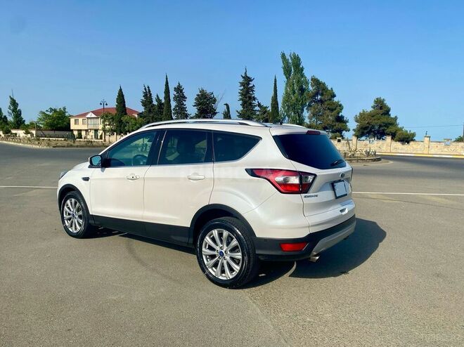 Ford Escape 2017, 135,000 km - 1.5 l - Bakı
