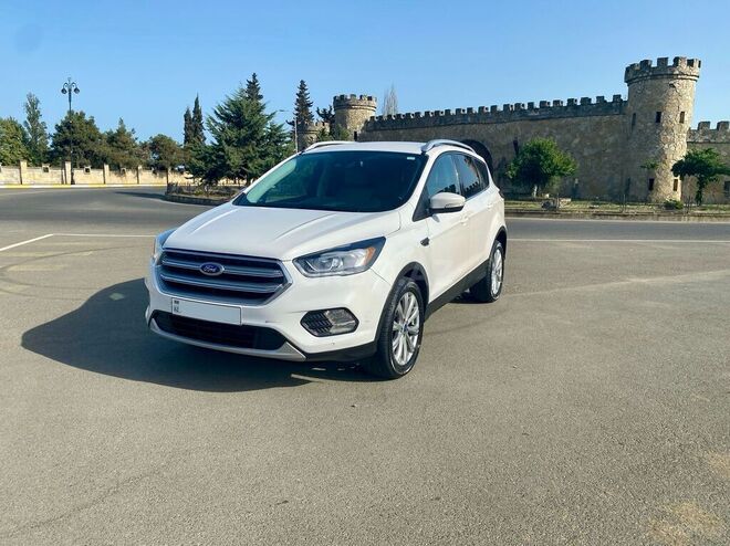Ford Escape 2017, 135,000 km - 1.5 l - Bakı