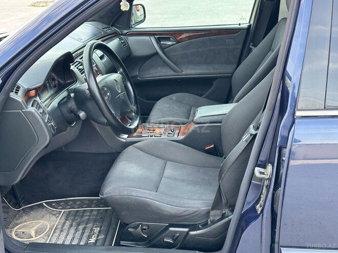 Mercedes E 240 2000, 330,000 km - 2.4 l - Bakı