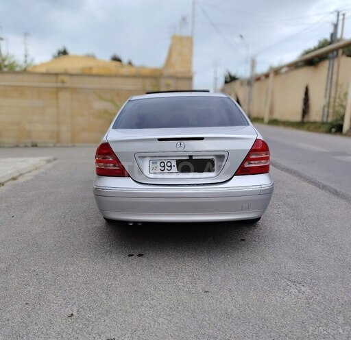 Mercedes C 240 2003, 221,000 km - 2.6 l - Bakı
